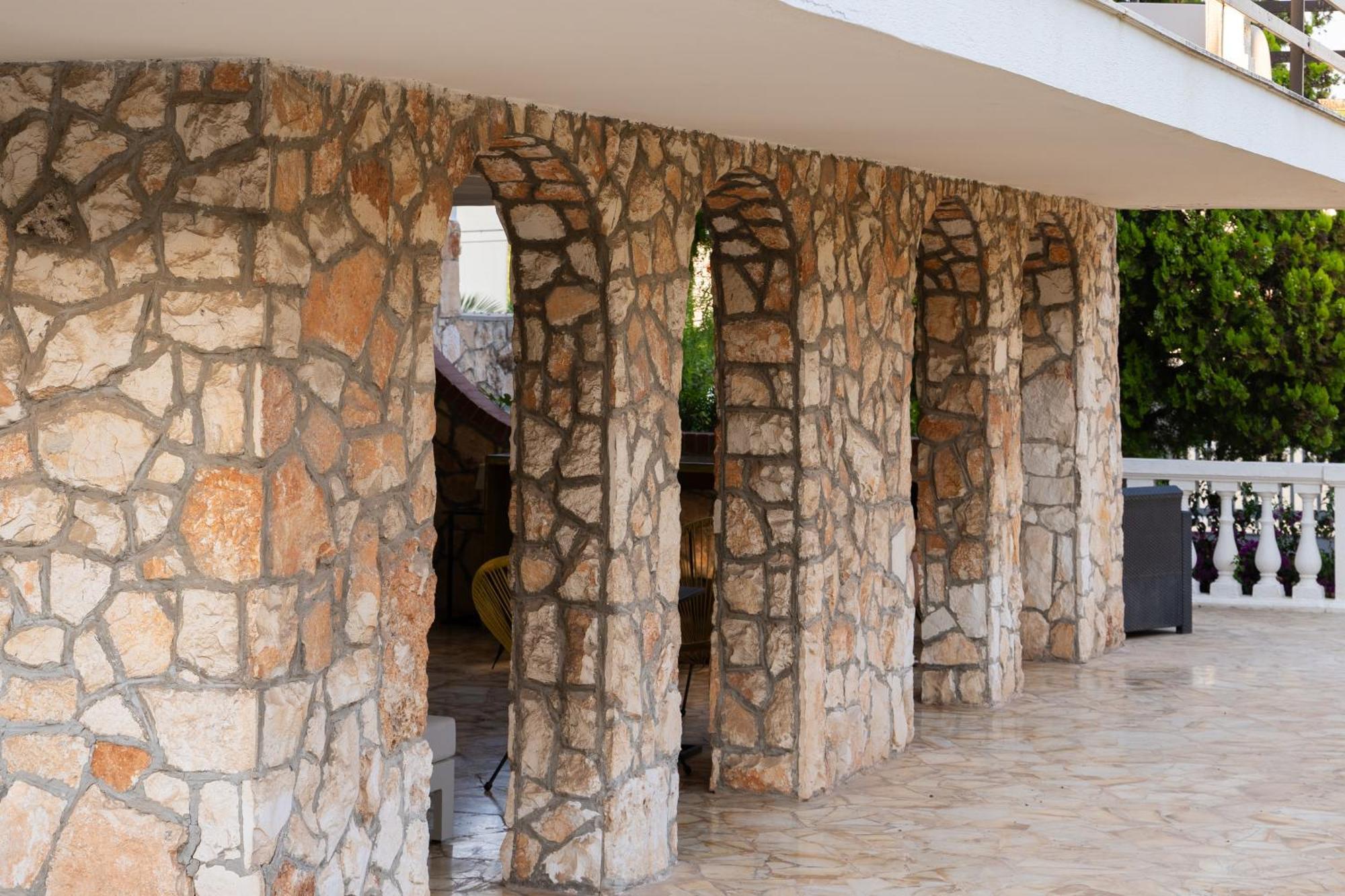 Villa Angela Suite Tarent Zewnętrze zdjęcie