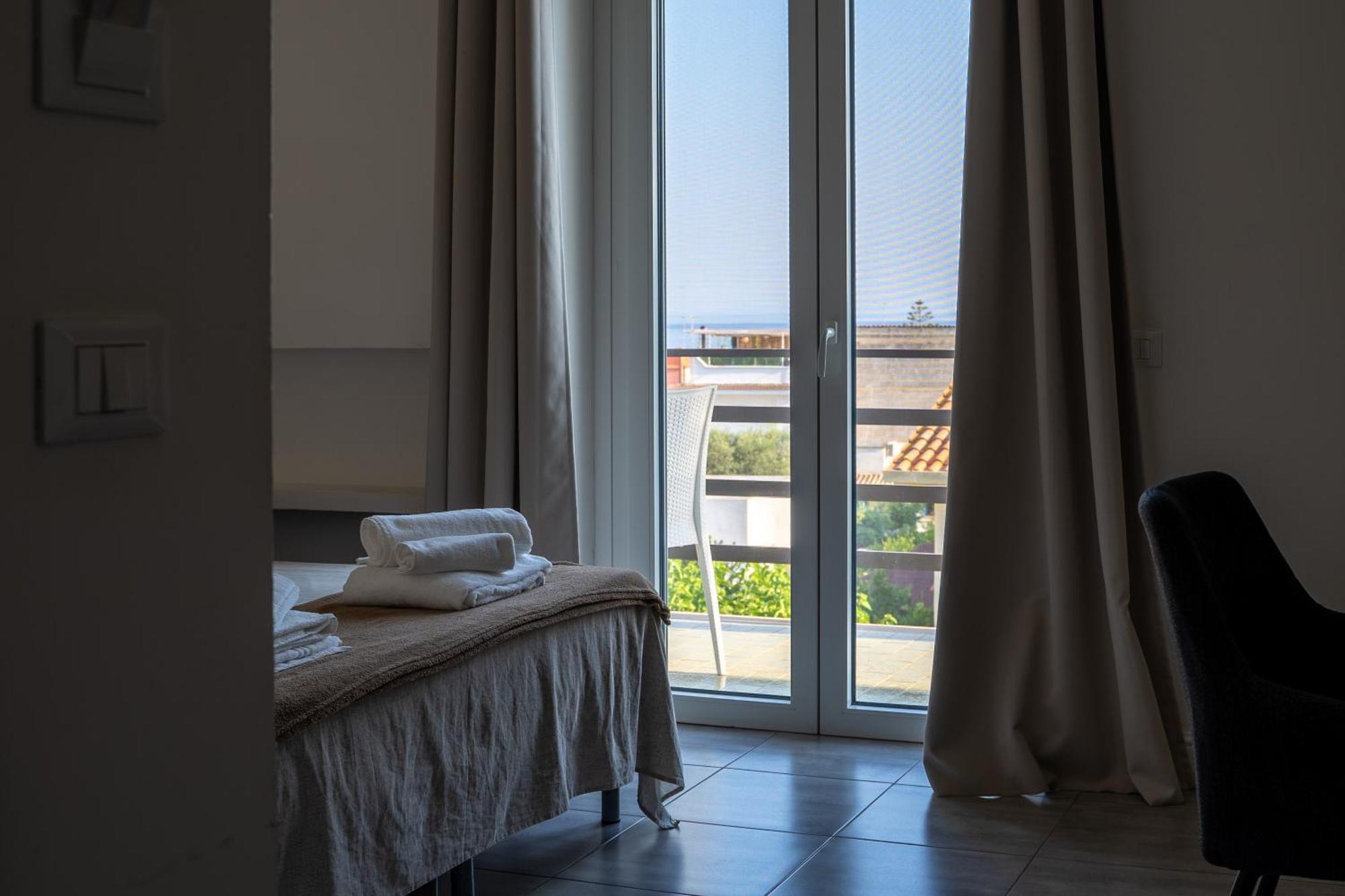 Villa Angela Suite Tarent Zewnętrze zdjęcie